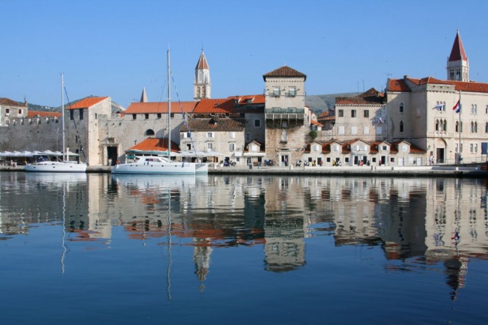 trogir-1030×686